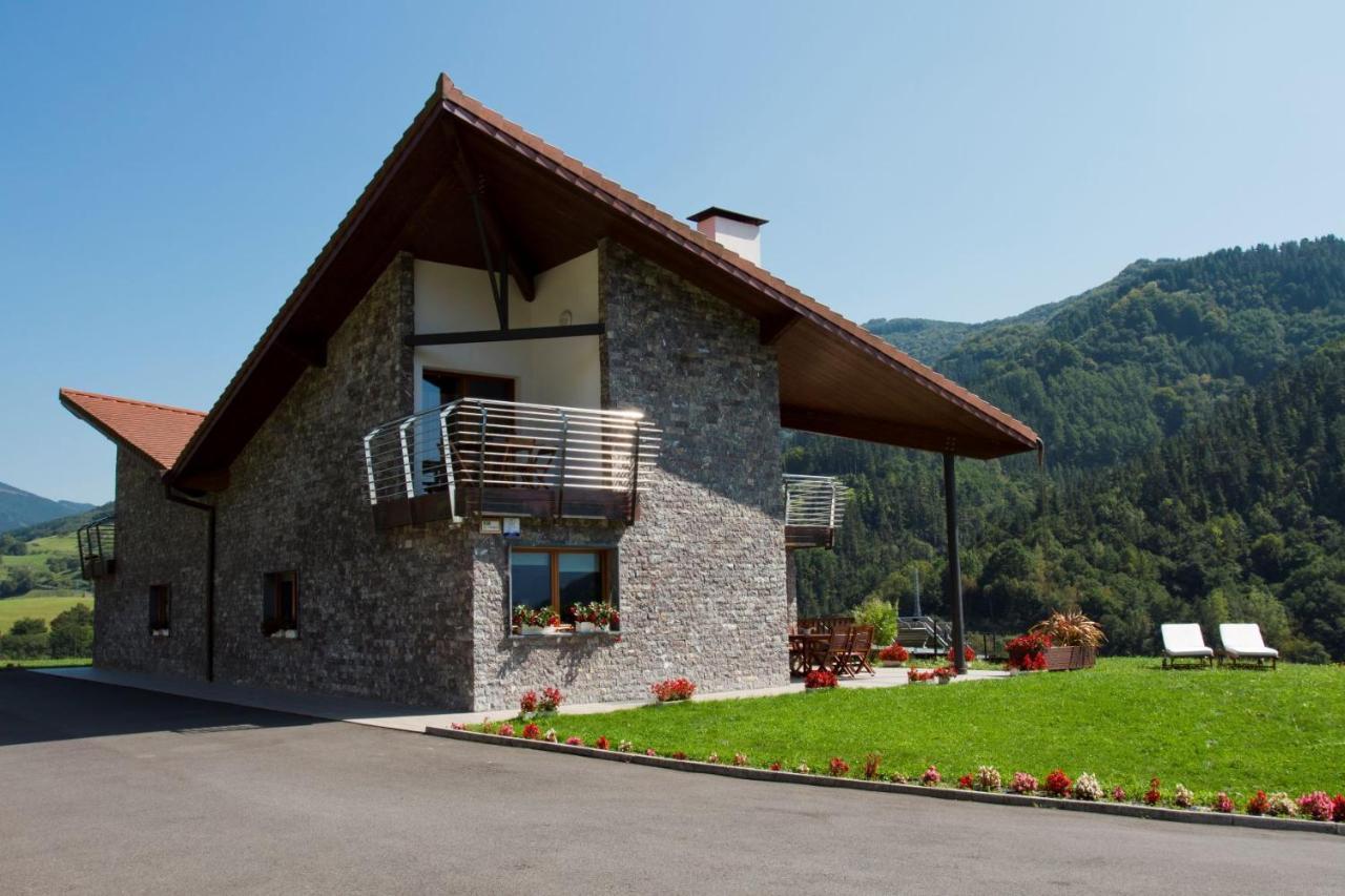 Uzturre - Baskeyrentals Berrobi Экстерьер фото